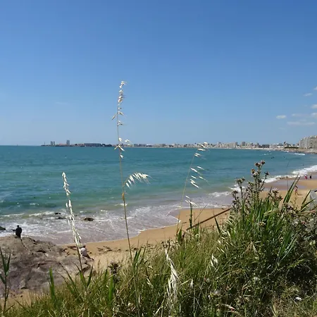 Apartment Agreable Face Avec Balcon A 50m - Fr-1-92-623 Les Sables-d'Olonne